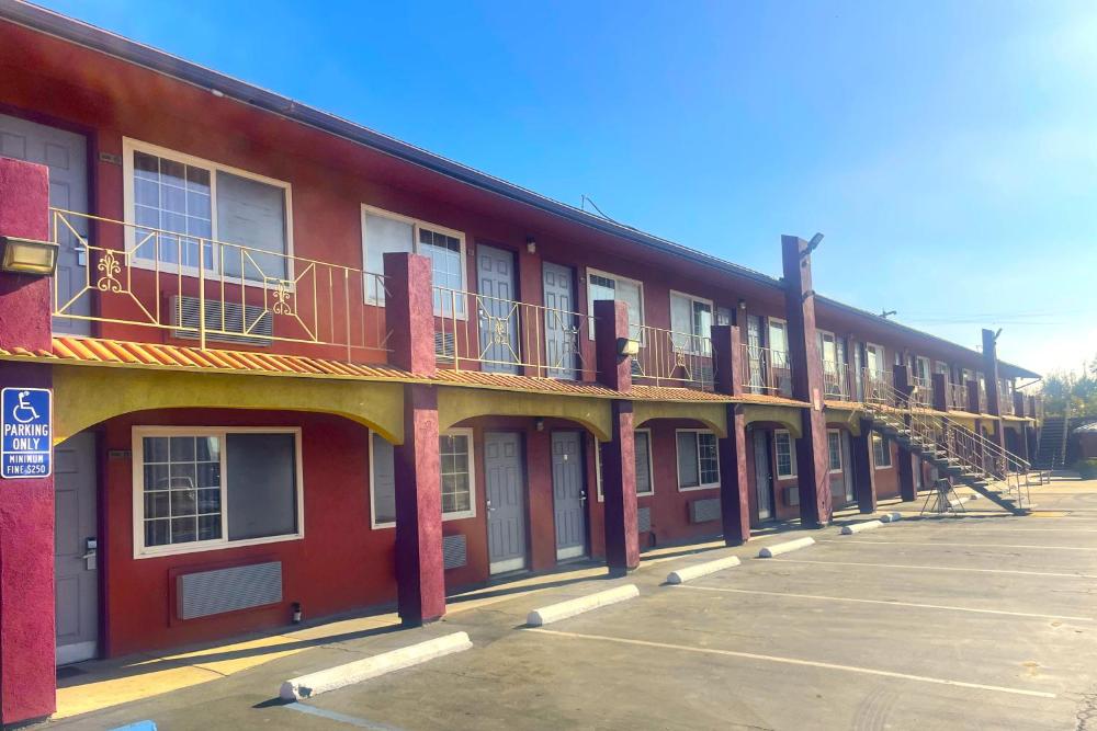 Sunstar Inn Los Banos near I-5